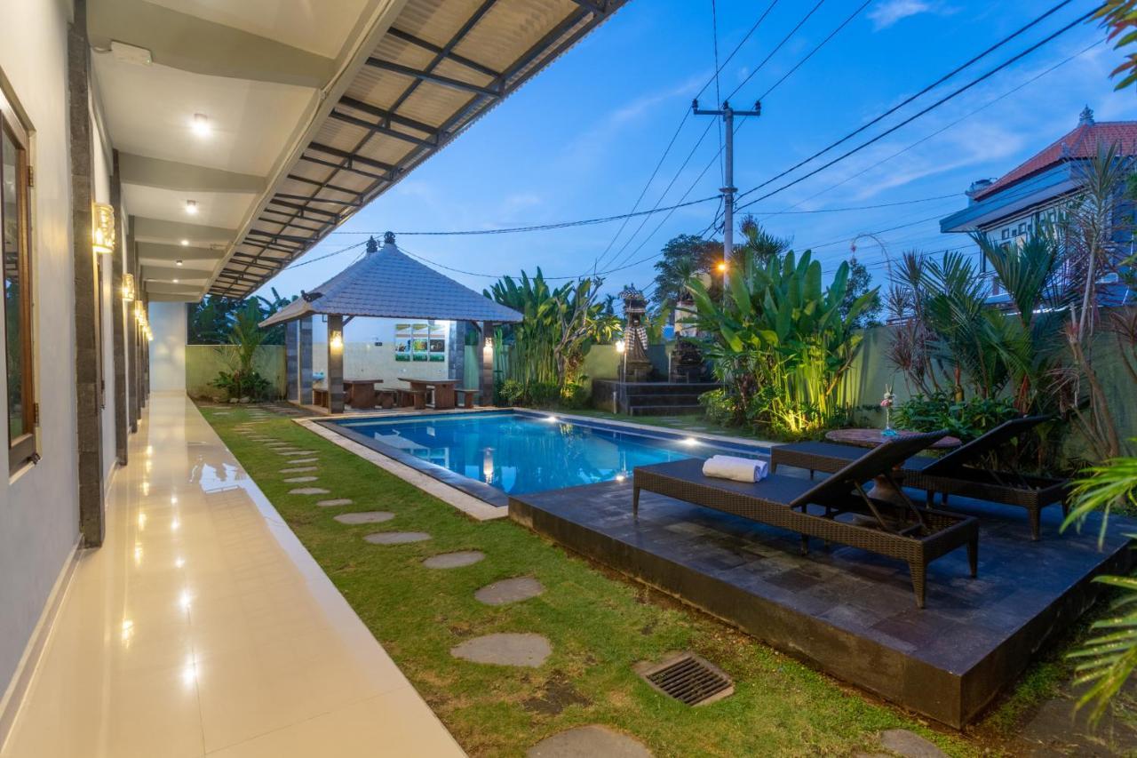 Cempaka Mas Guest House Canggu Exterior photo