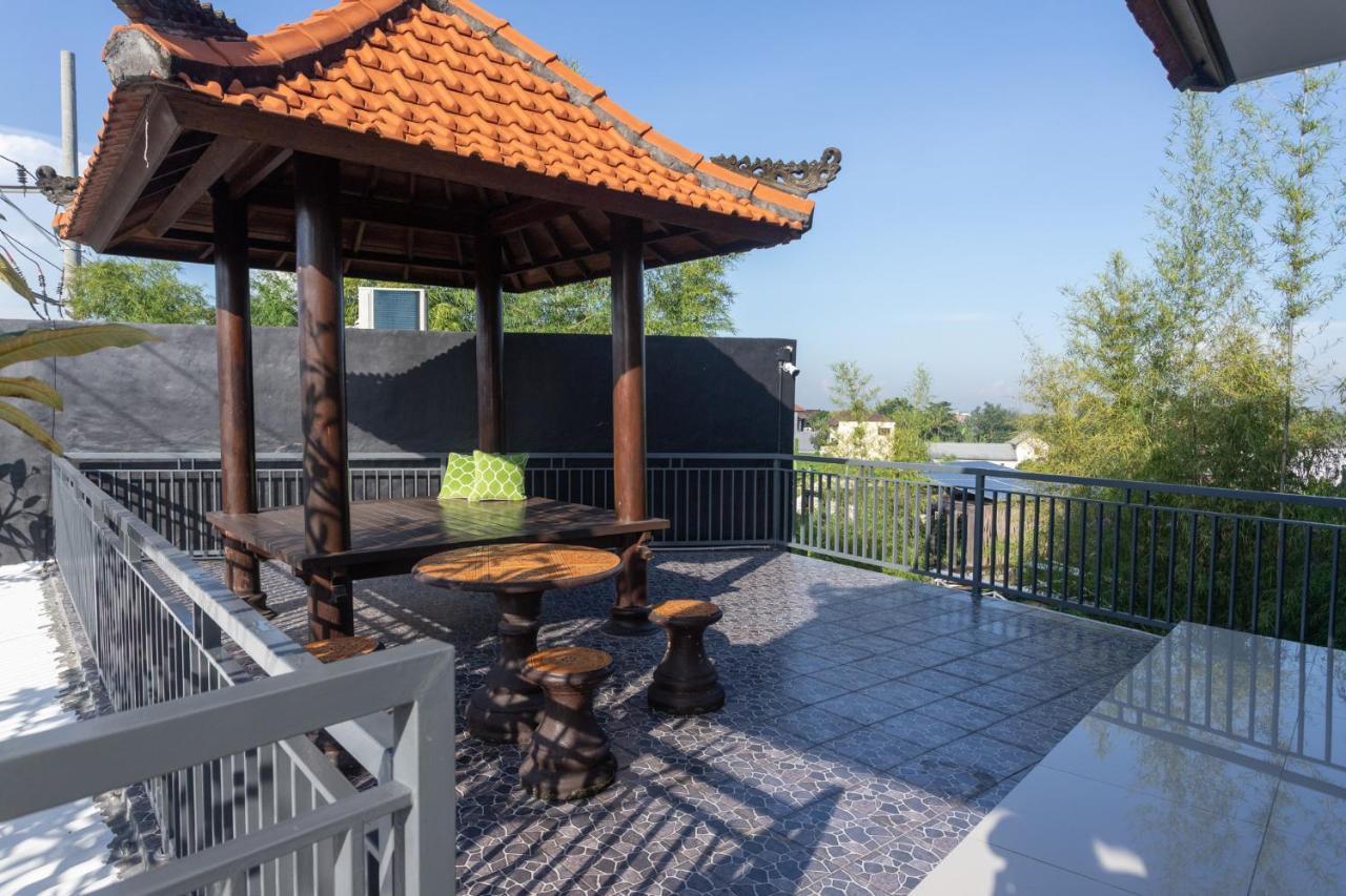Cempaka Mas Guest House Canggu Exterior photo