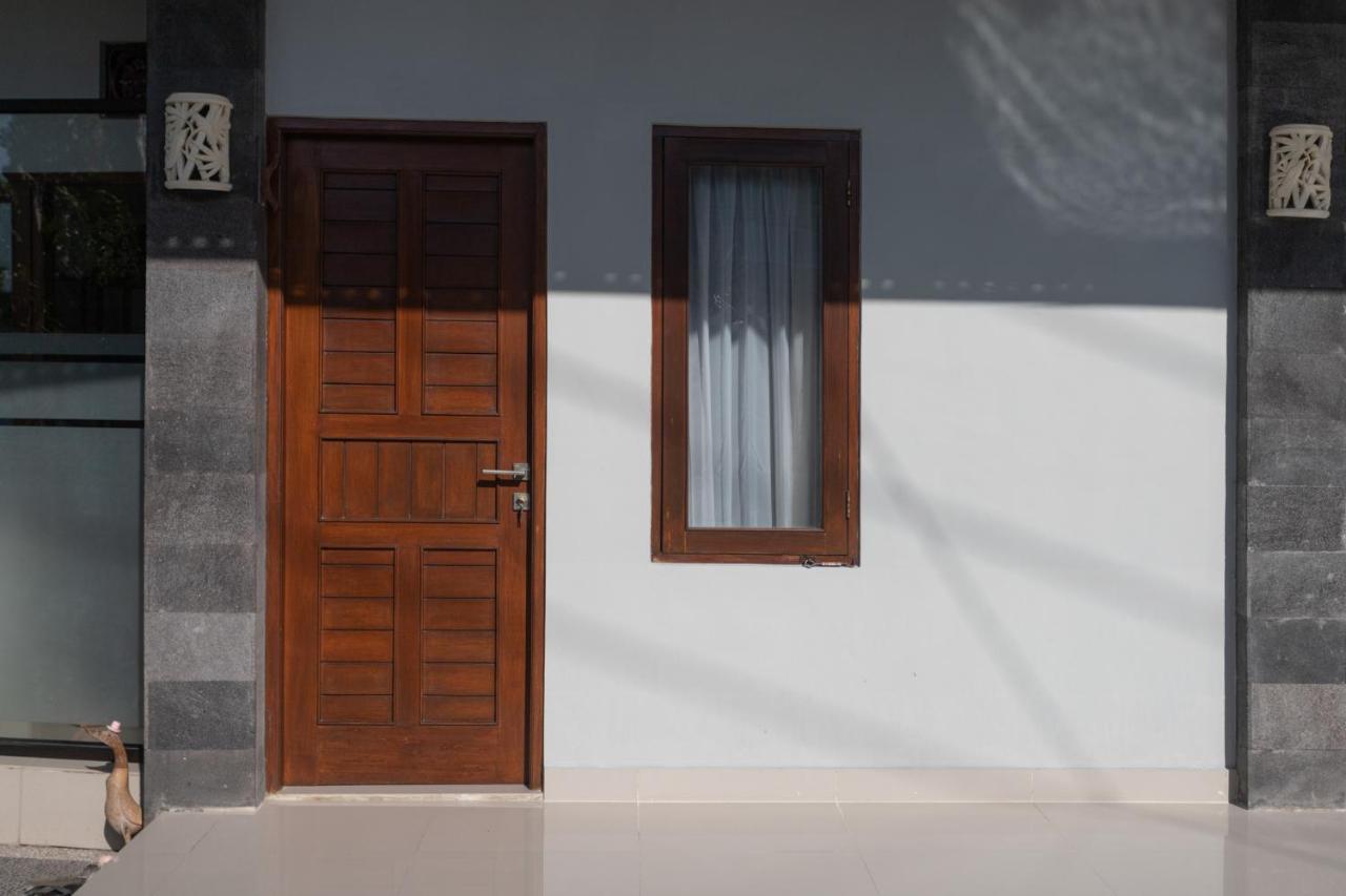 Cempaka Mas Guest House Canggu Exterior photo
